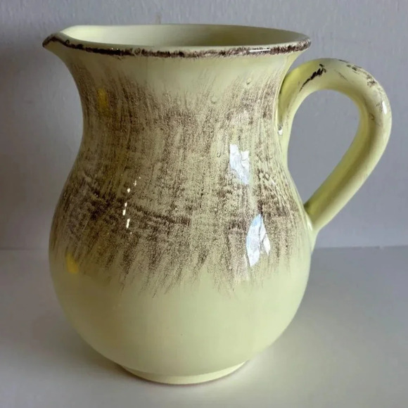 Vintage Colletion Ceramic Elegant Pitcher Green Size 7" x 4.5" - Picture 1 of 8
